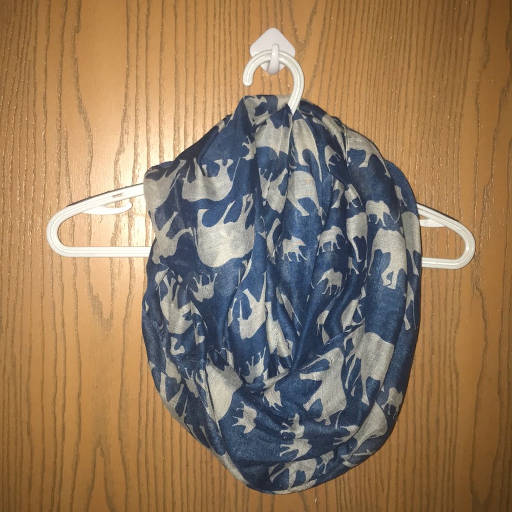 Elephant scarf
